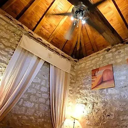 Bed & Breakfast Domaine Les Miquels 3*