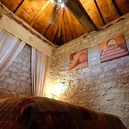 Domaine Les Miquels 3* Castelnau-de-Montmiral